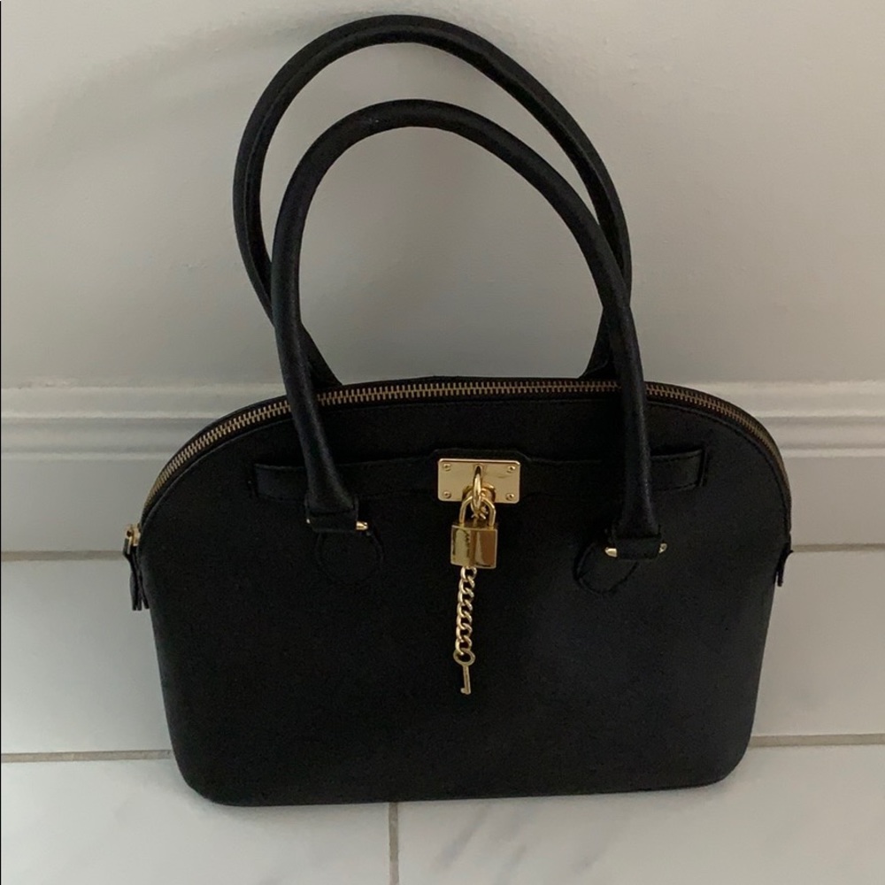 Black Purse